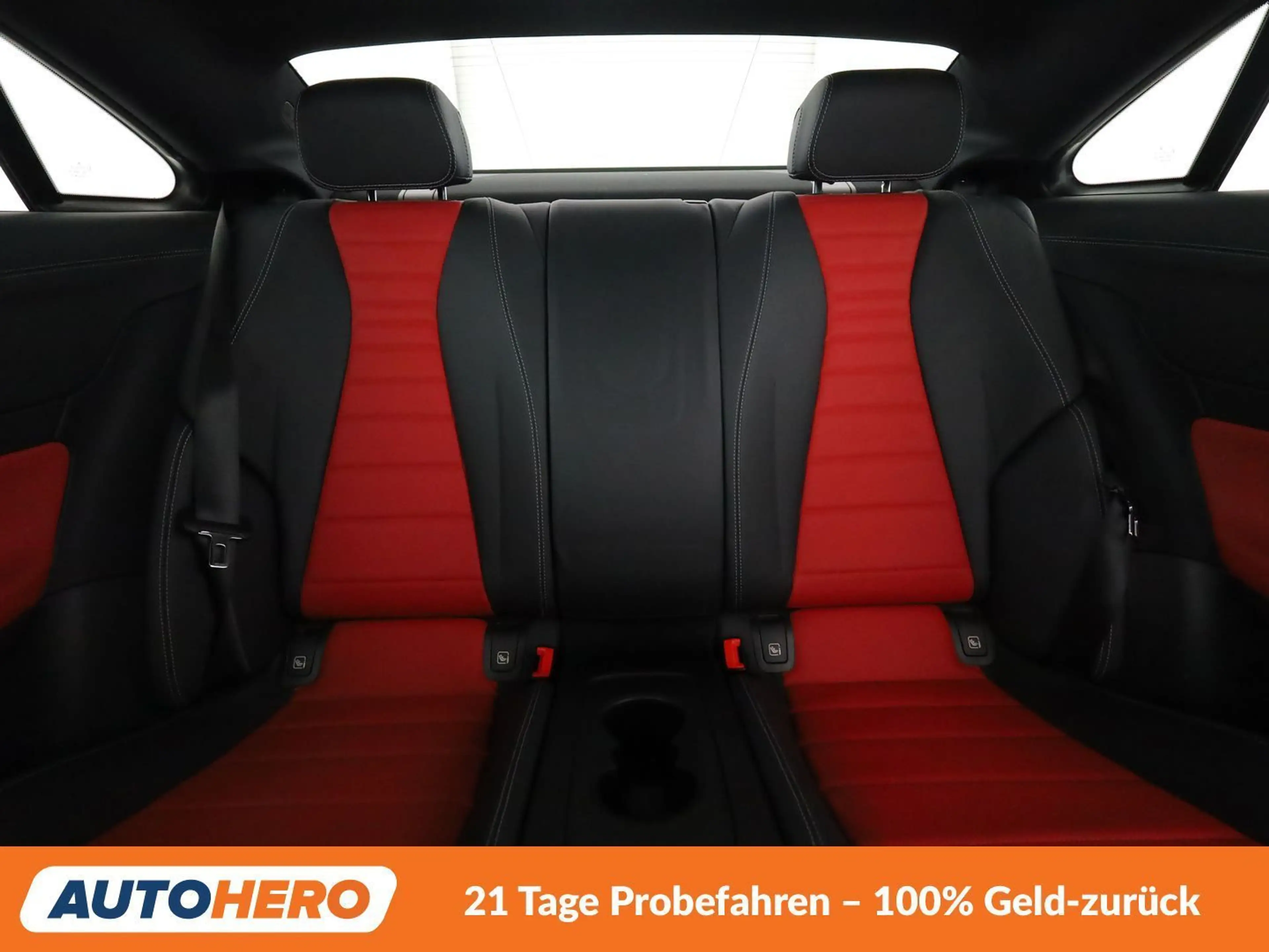 Mercedes-Benz E 450 E 450 4Matic AMG Line — photo 15