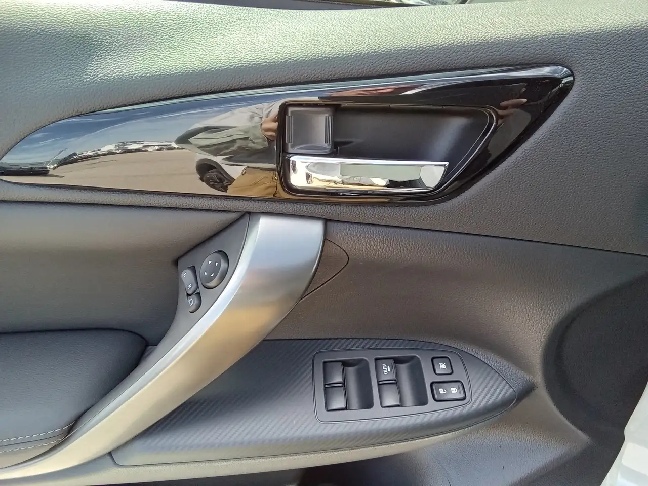Mitsubishi Eclipse Cross photo Mitsubishi Eclipse Cross
