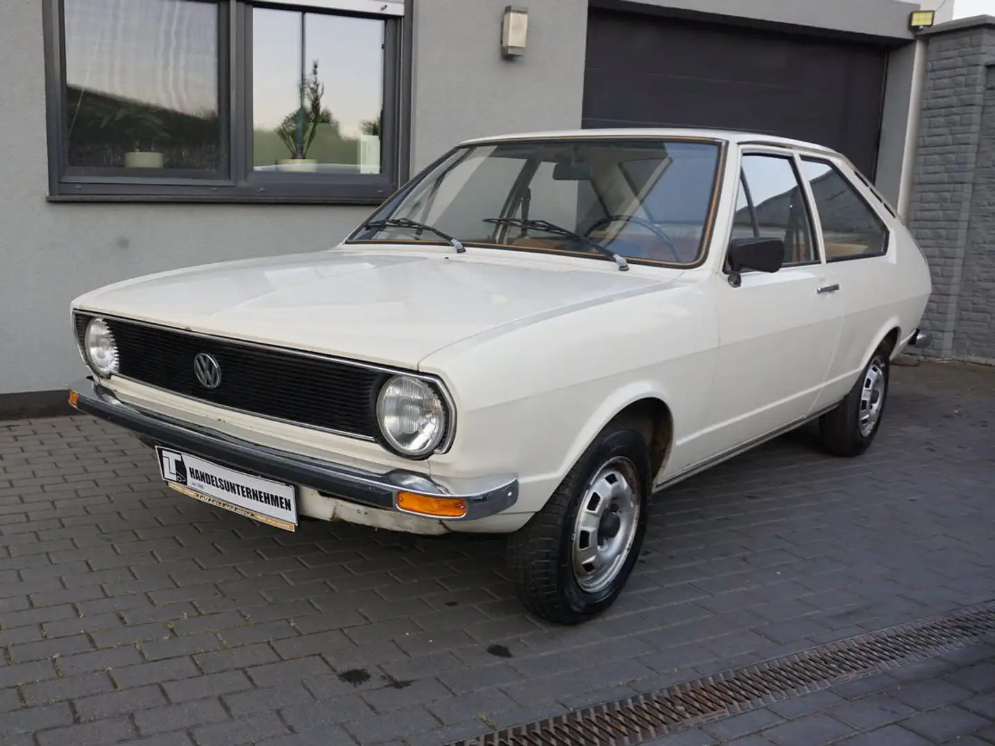 Volkswagen Passat Passat1  1300 Coupe Weiß - 1