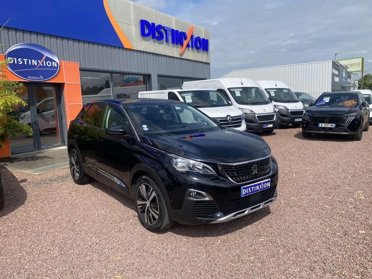 Peugeot 3008 1.2i PT S\u0026S - 130 - BV EAT8  Allure Schwarz - 2