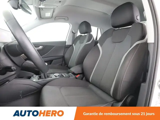 Audi Q2 view 10