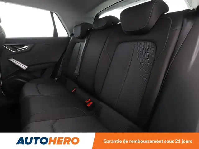 Audi Q2 view 14