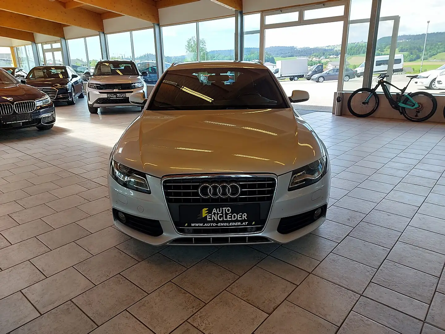 Audi A4 Avant 2,0 TDI DPF - TOP AUSSTATTUNG - NUR EXPOR... Grau - 2