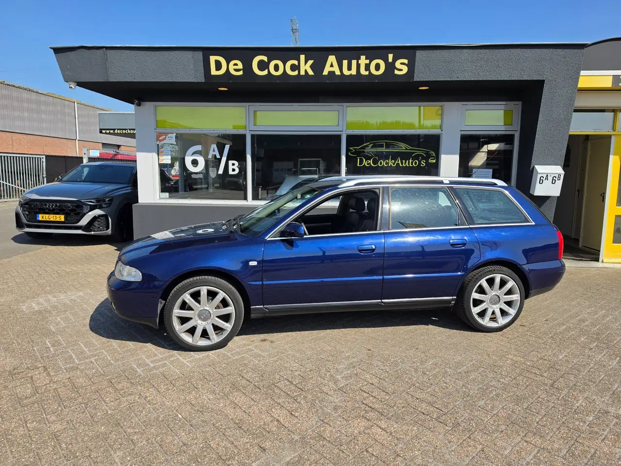 Audi A4 Avant 2.4 V6 quattro Advance/AUTOMAAT, foto 3