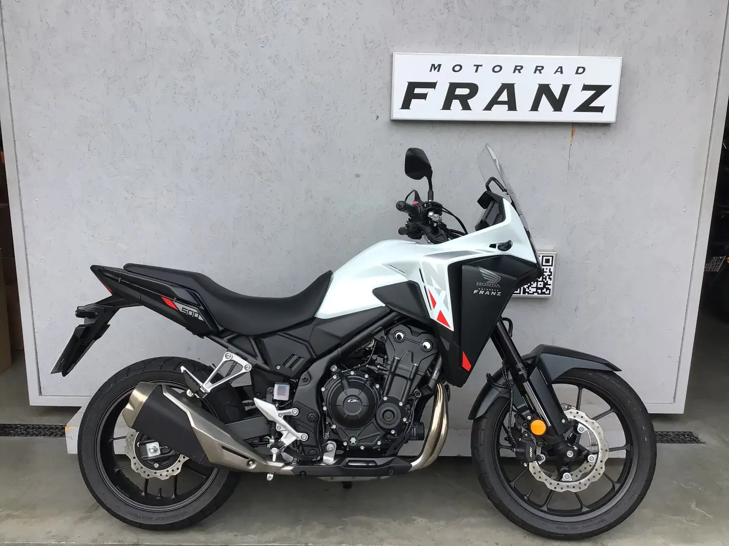 Honda NX 500 Weiß - 1