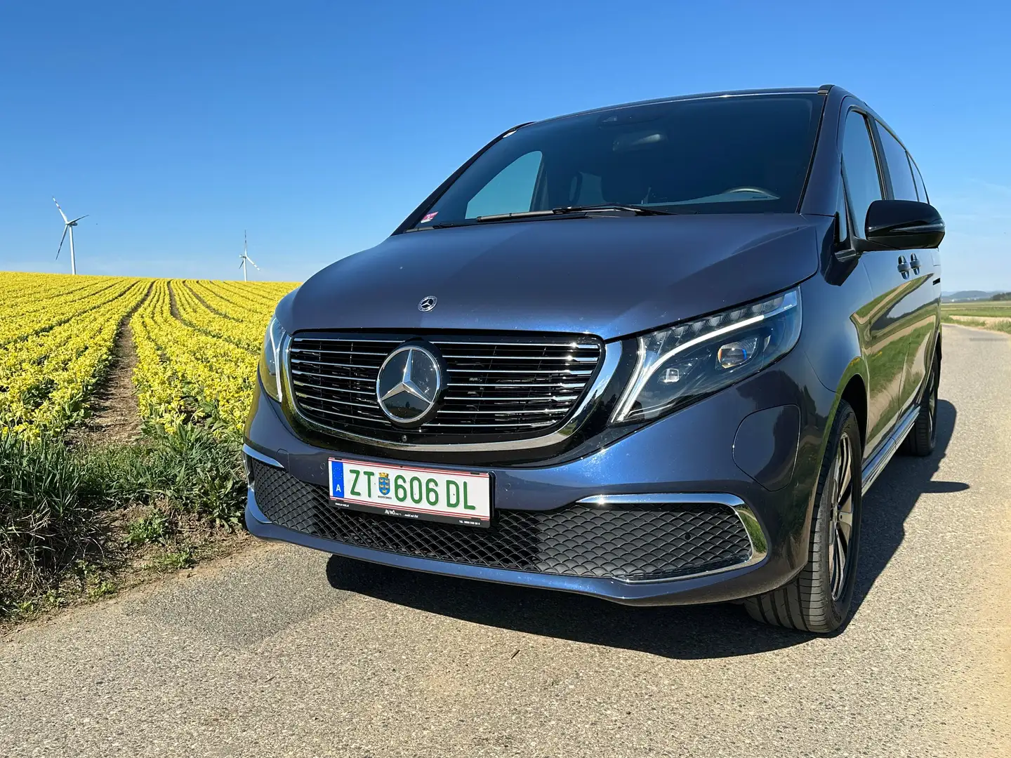 Mercedes-Benz EQV 300 EQV 300 Kombi lang 100kWh Blau - 2