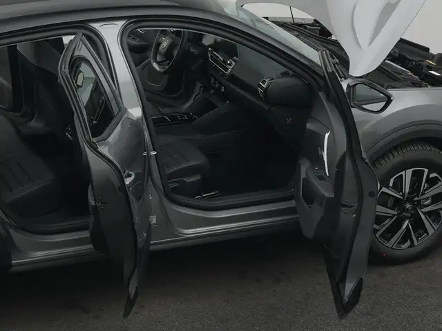 Citroen C4 view 13
