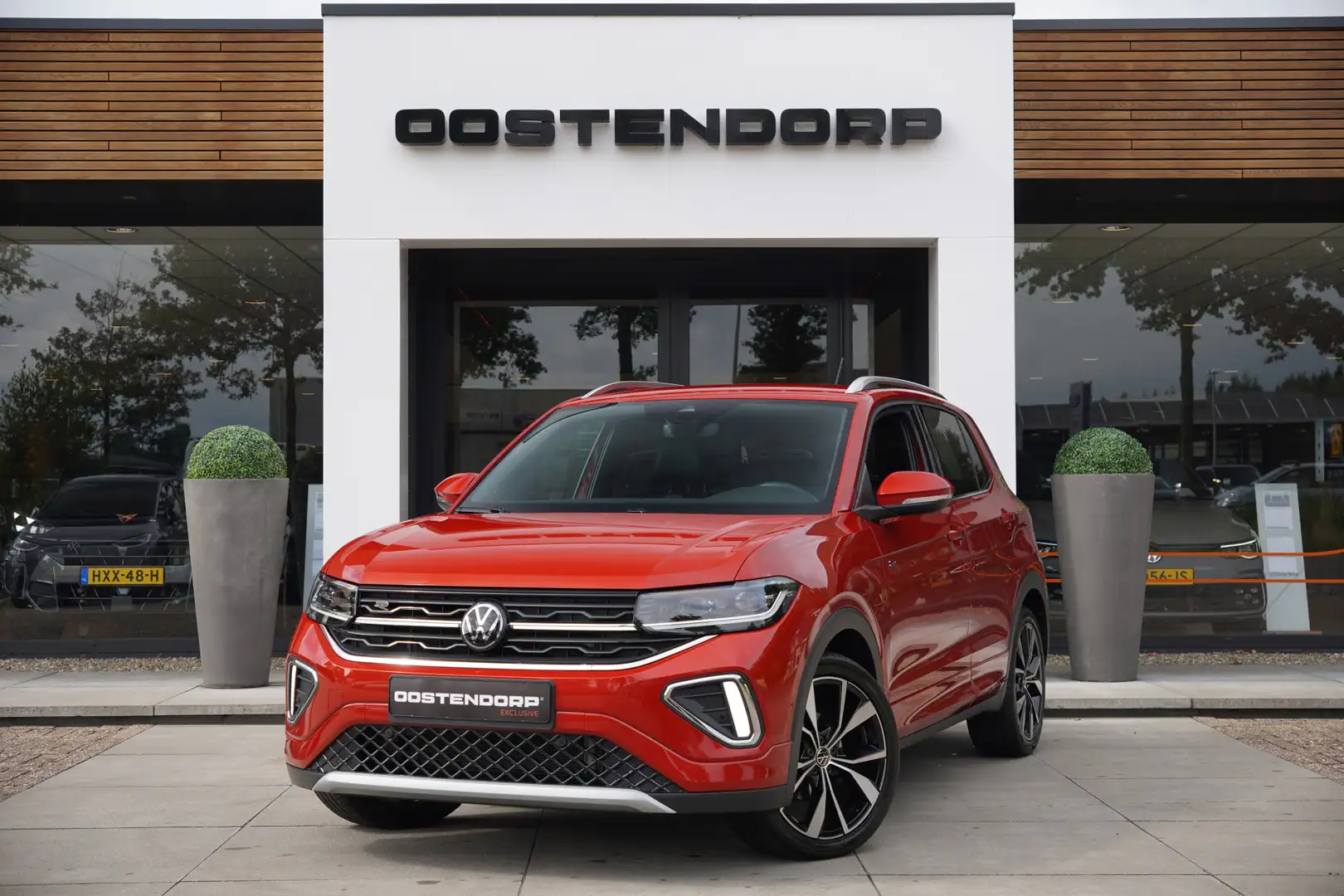 Volkswagen T-Cross 1.5TSI/150pk R-Line DSG Automaat|2024|LED|Trekhaak Rood - 2