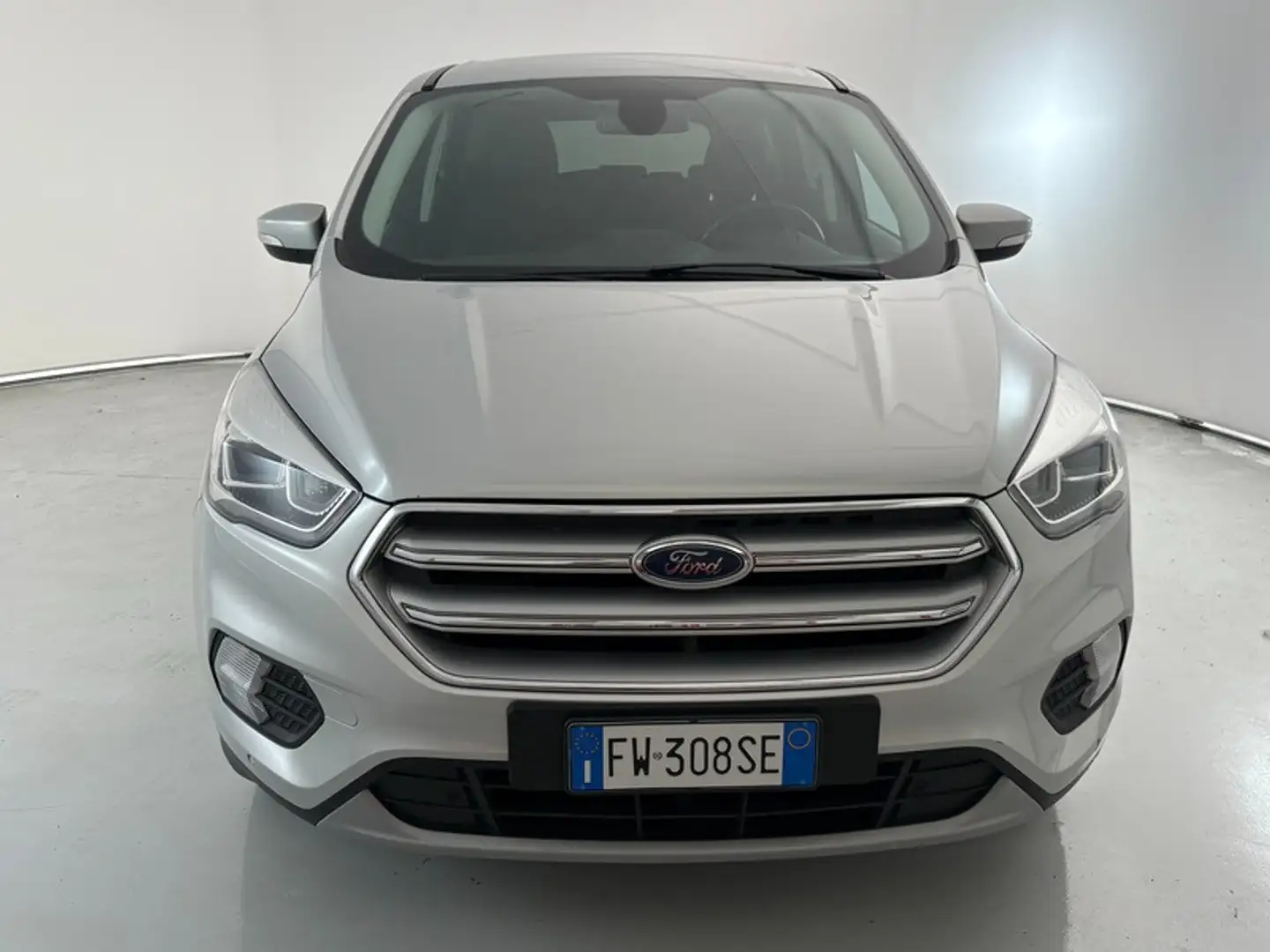 Ford Kuga 1.5 TDCi Edition Срібний - 2