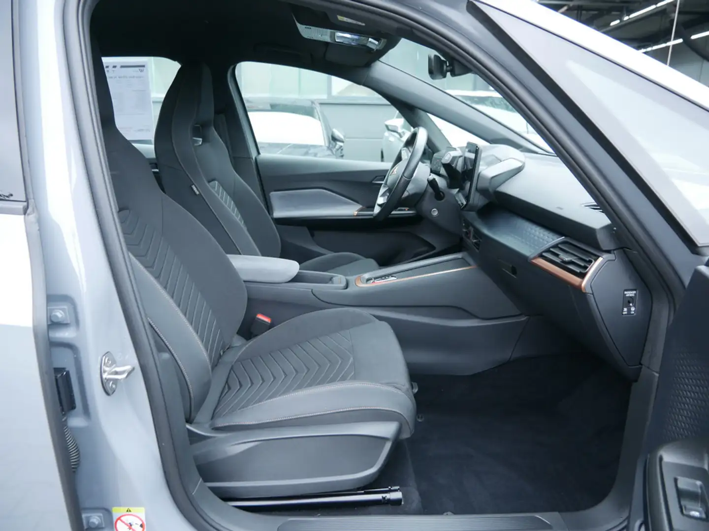 CUPRA Born 170 kW KLIMA PDC KAMERA NAVI ACC LED Gris - 2
