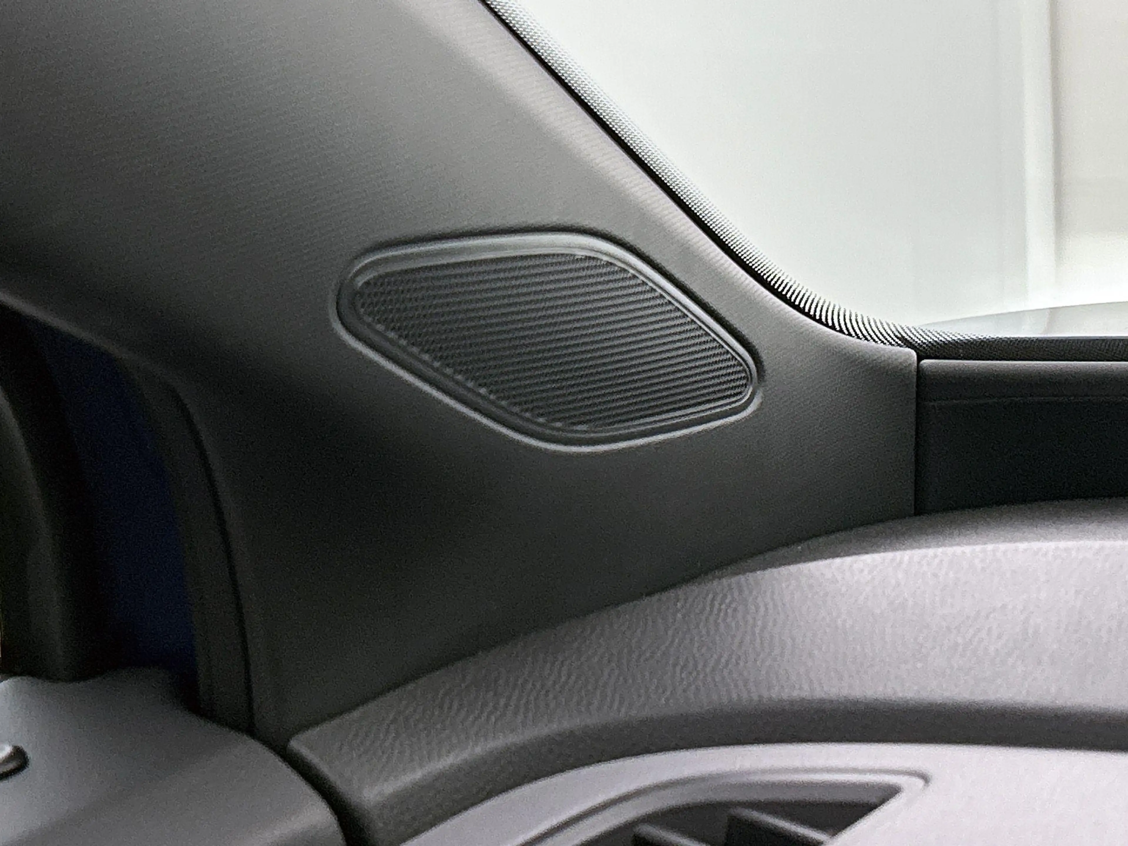 Volkswagen ID.4 Pro Limited Edition 77 kWh | SoH ... | Black Style — photo 13