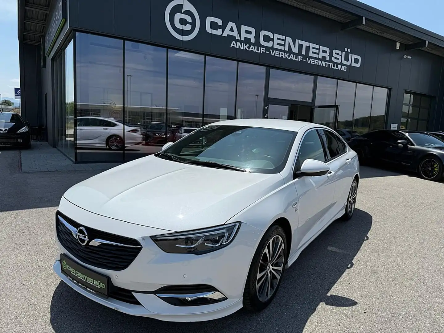 Opel Insignia Grand Sport 1,5 Turbo Dir. Inj. Innovation St./St. Weiß - 1