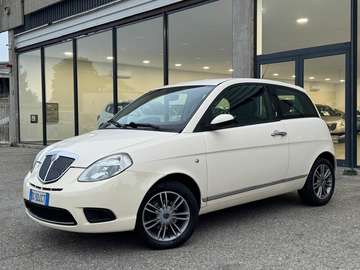 Ypsilon 1.3 MJT 75 CV Modamilano