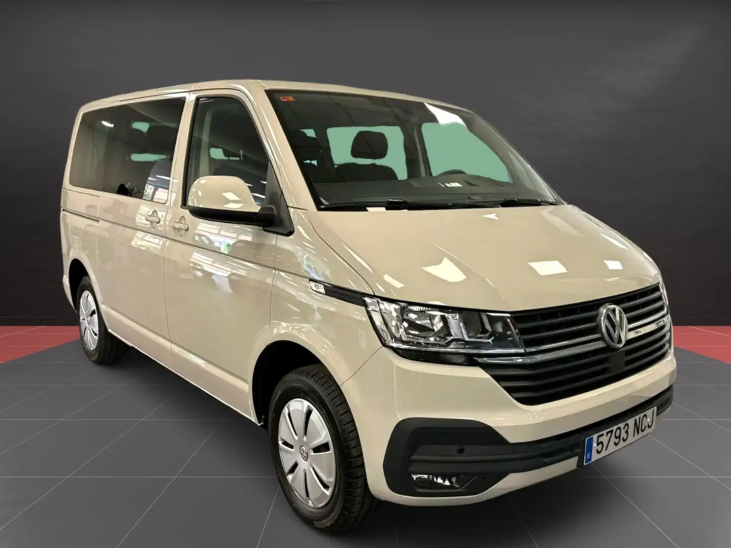 Volkswagen Transporter Kombi 2.0TDI SCR BMT Largo 75kW Grijs - 1