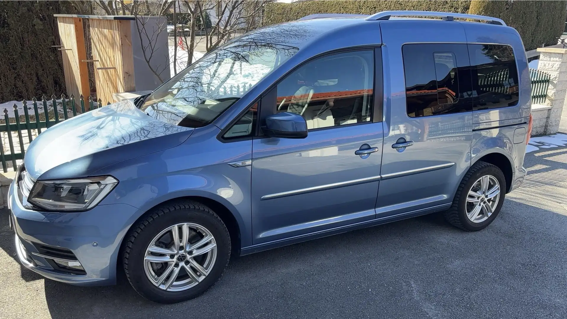 Volkswagen Caddy Kombi Highline 2,0 TDI DSG - 2
