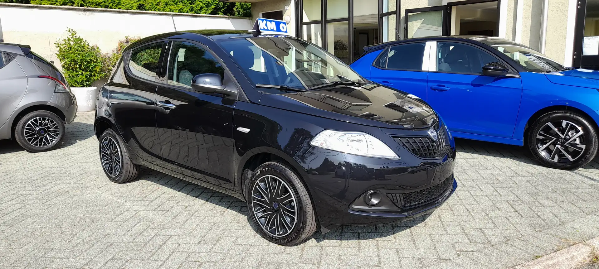 Lancia Ypsilon Ypsilon 1.0 firefly hybrid Gold NEO PATENTATI!!! Noir - 1