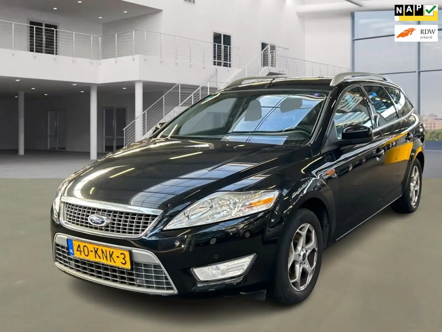 Ford Mondeo Wagon 2.0-16V Limited/ENGINE DEFECT!!!! Zwart - 1