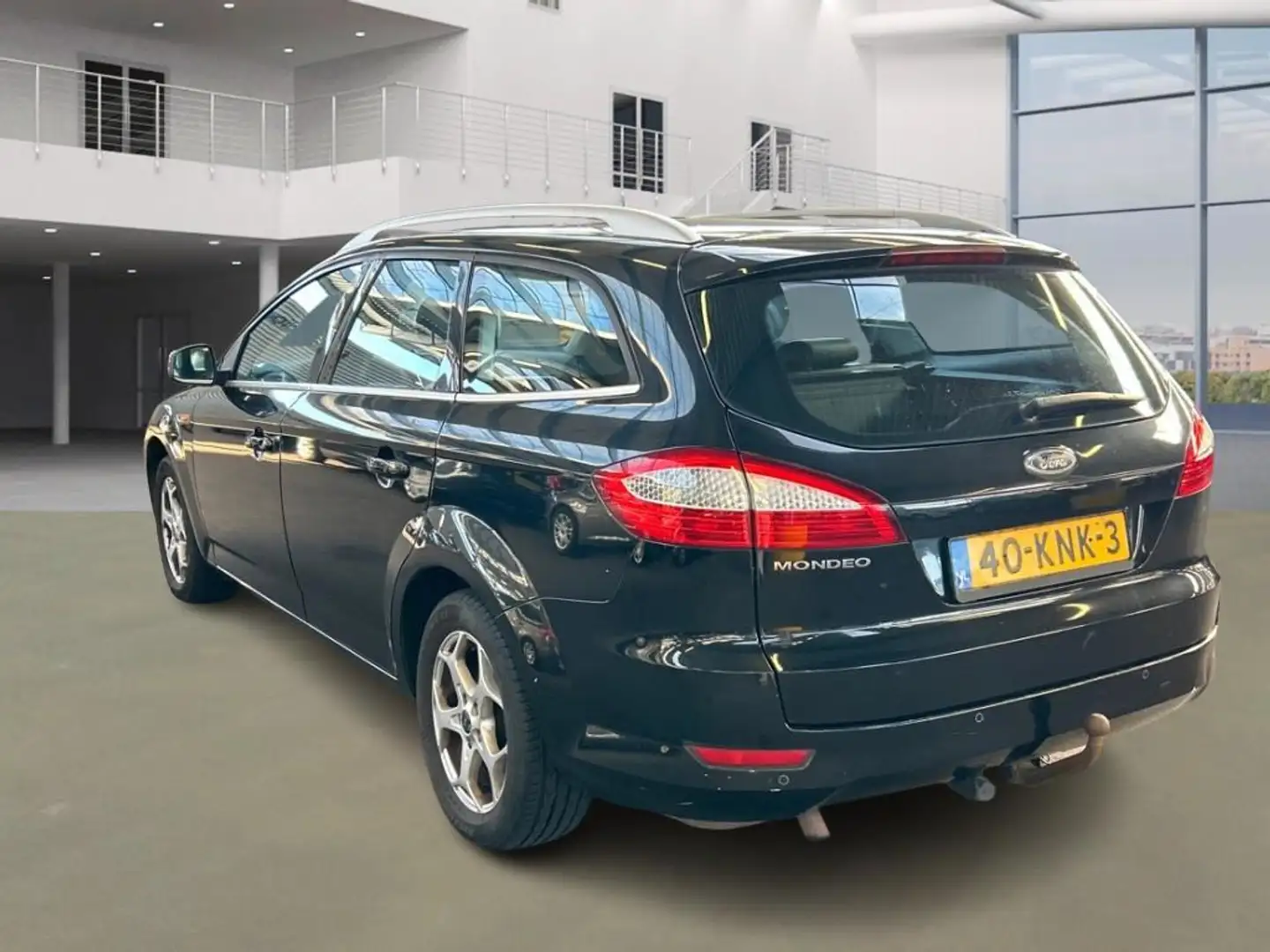 Ford Mondeo Wagon 2.0-16V Limited/ENGINE DEFECT!!!! Zwart - 2