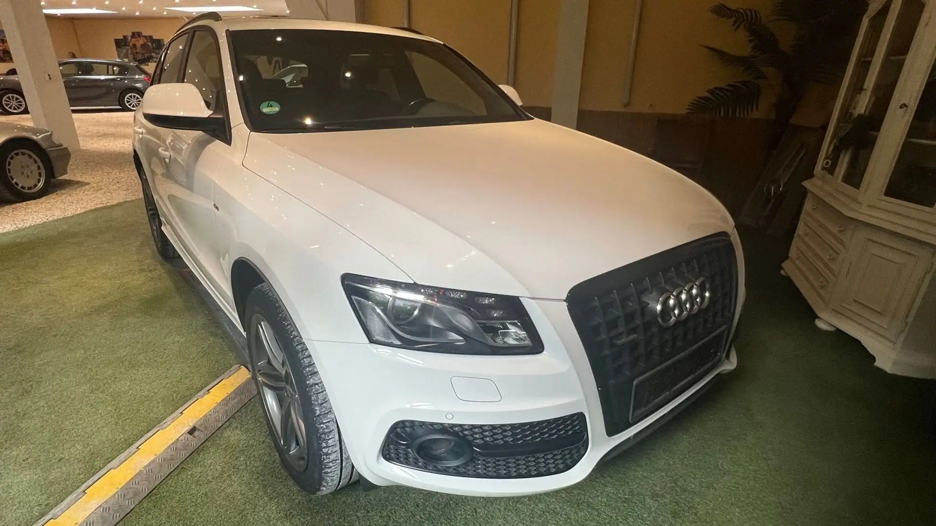 Audi Q5 3.0 TDI  quattro Weiß - 1