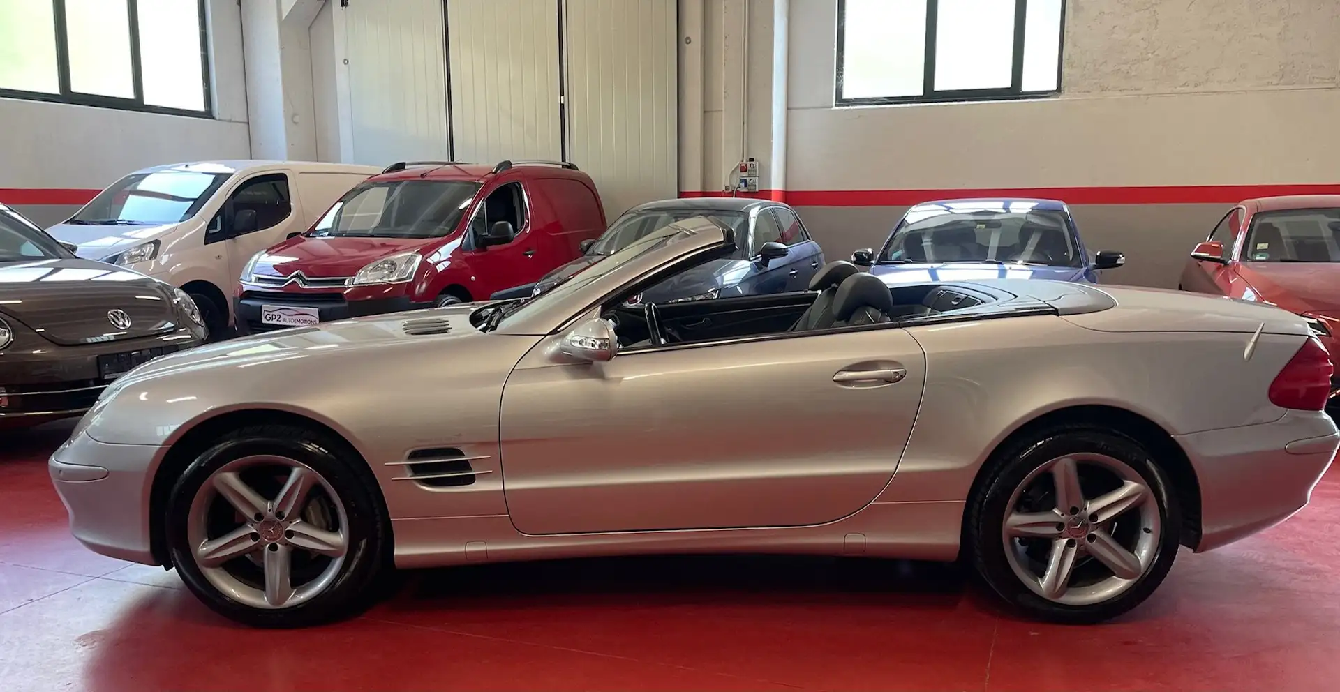 Mercedes-Benz SL 350 V6 NO SUPERBOLLO Plateado - 2