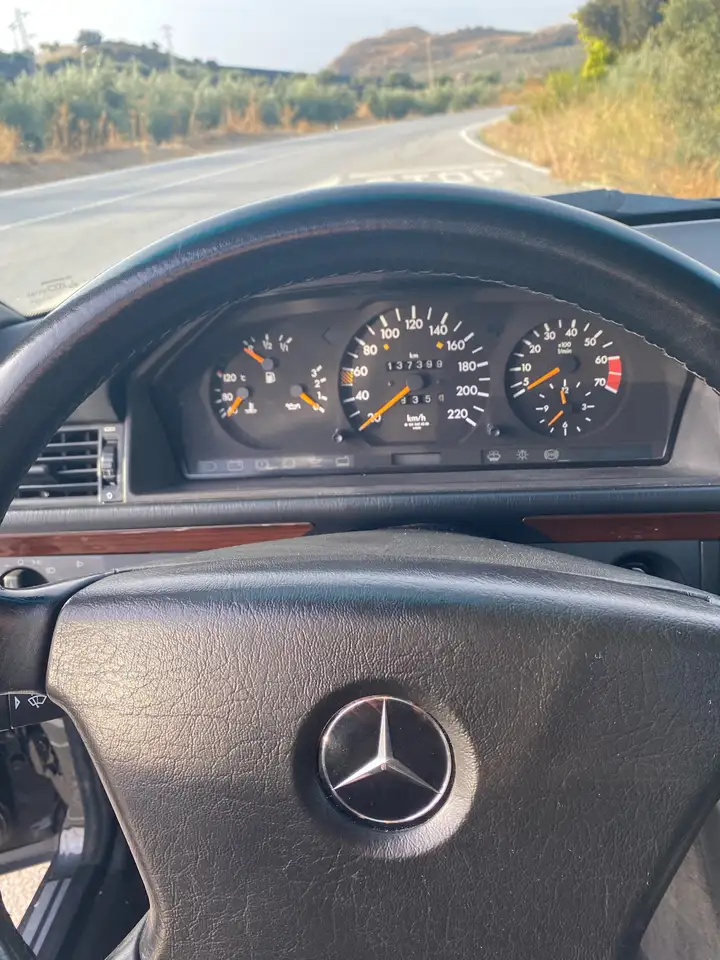 Mercedes-Benz E 230 mercedes benz 230E Gasolina con aire acondicionado, foto 5