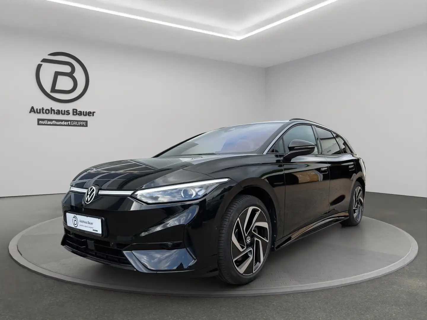 Volkswagen ID.7 Tourer Pro AHK 360° MatrixLED Ergo EasyOpen Noir - 2