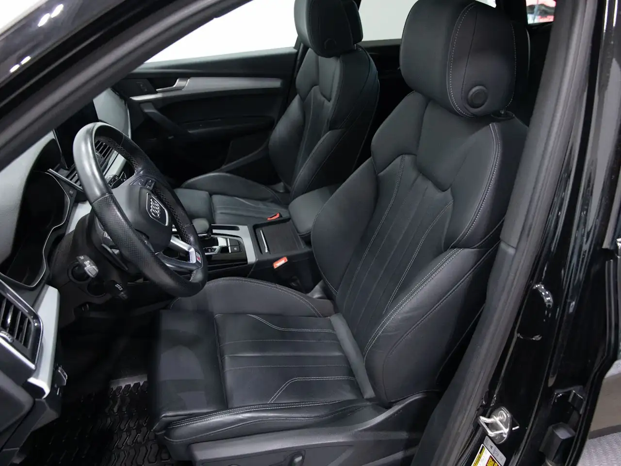 Audi Q5 снимка Audi Q5