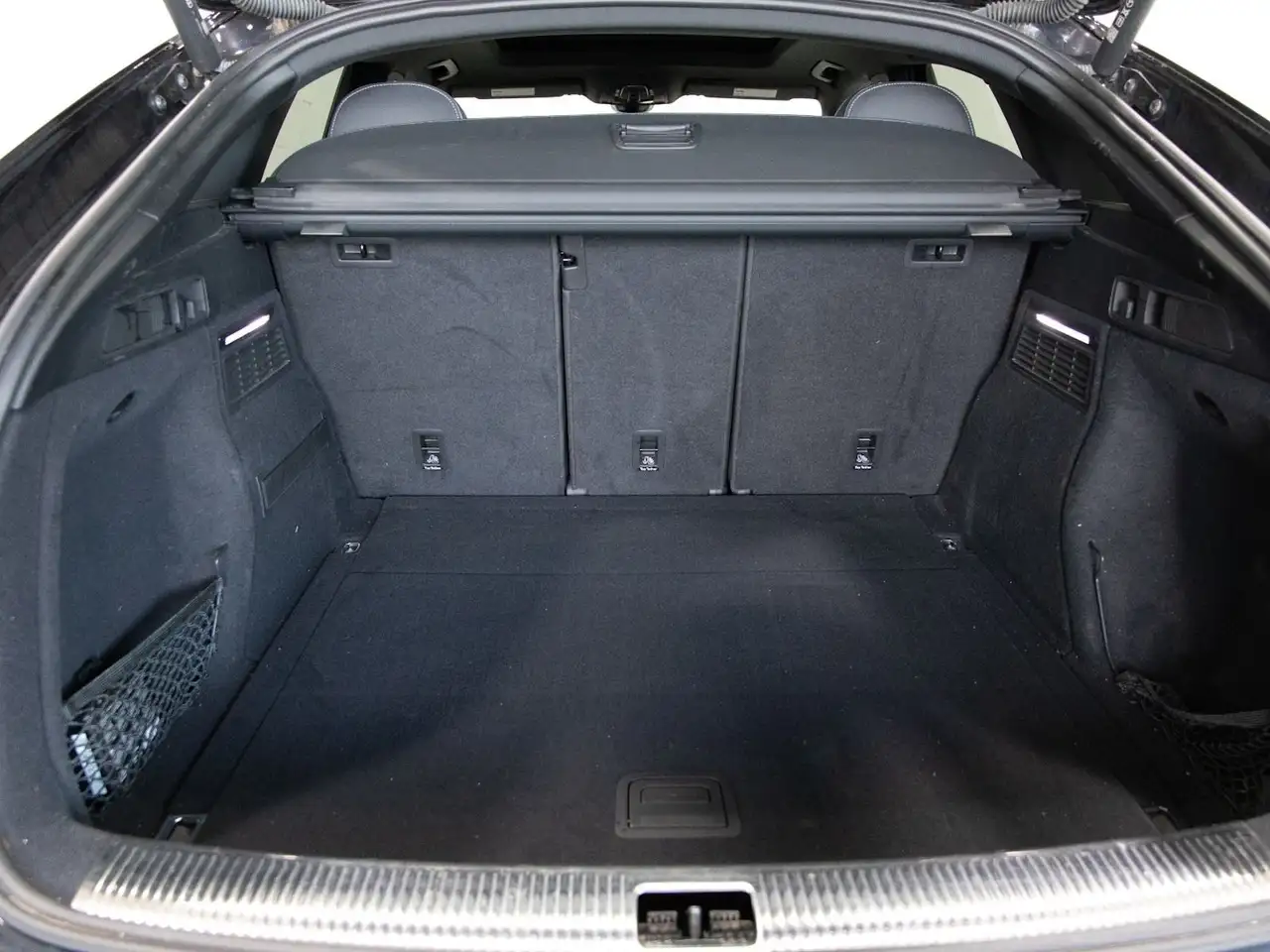 Audi Q5 снимка Audi Q5