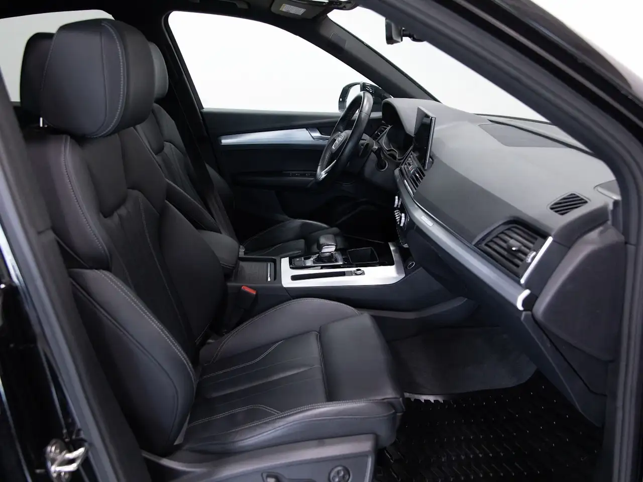 Audi Q5 снимка Audi Q5