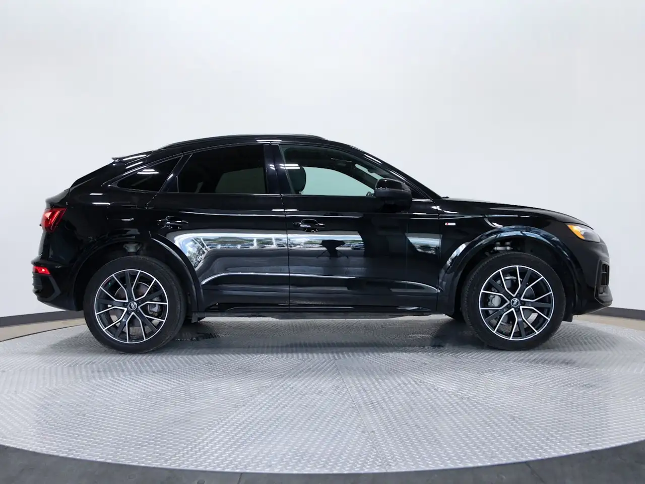 Audi Q5 снимка Audi Q5