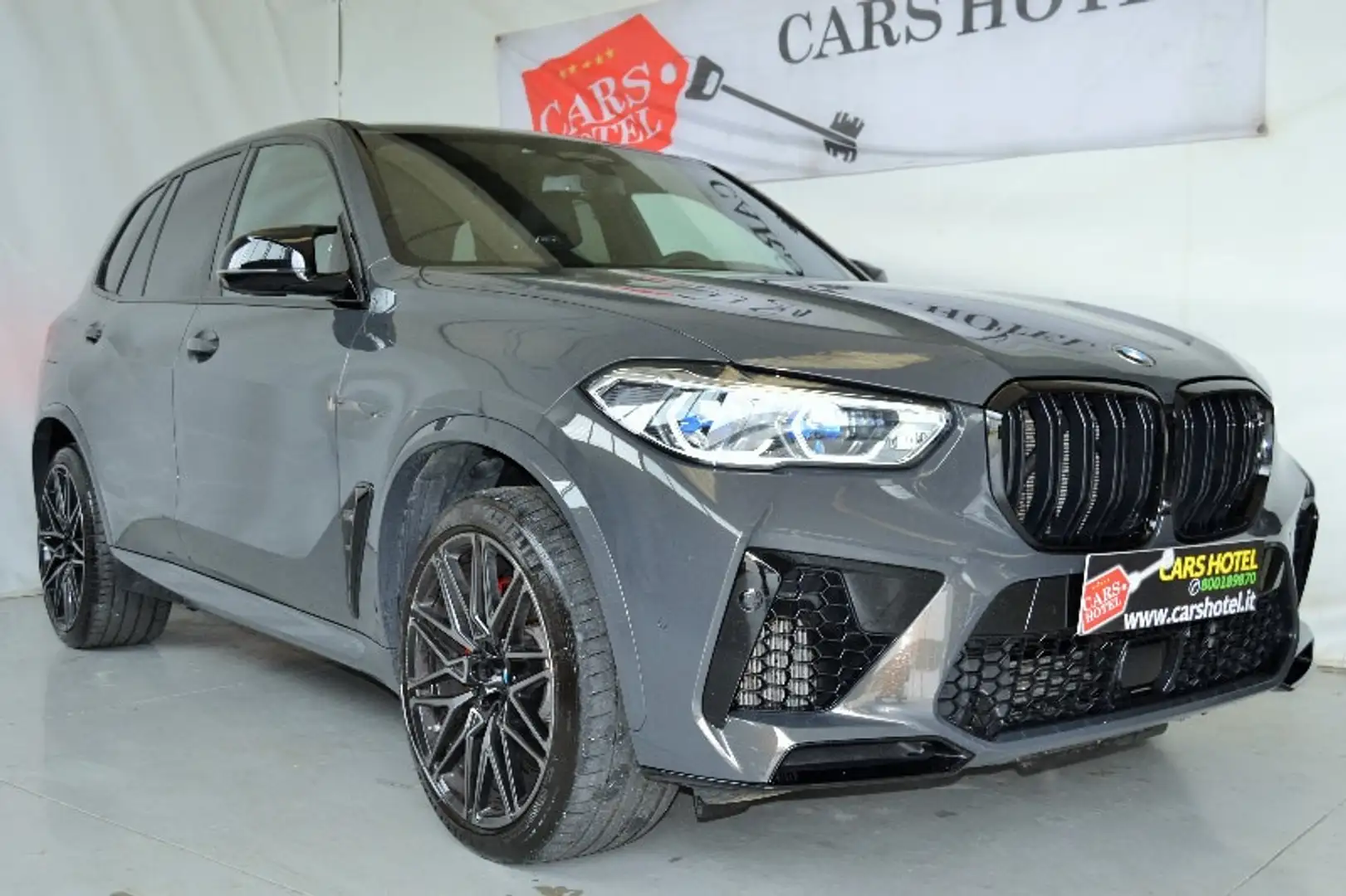 BMW X5 M Competition Grijs - 2