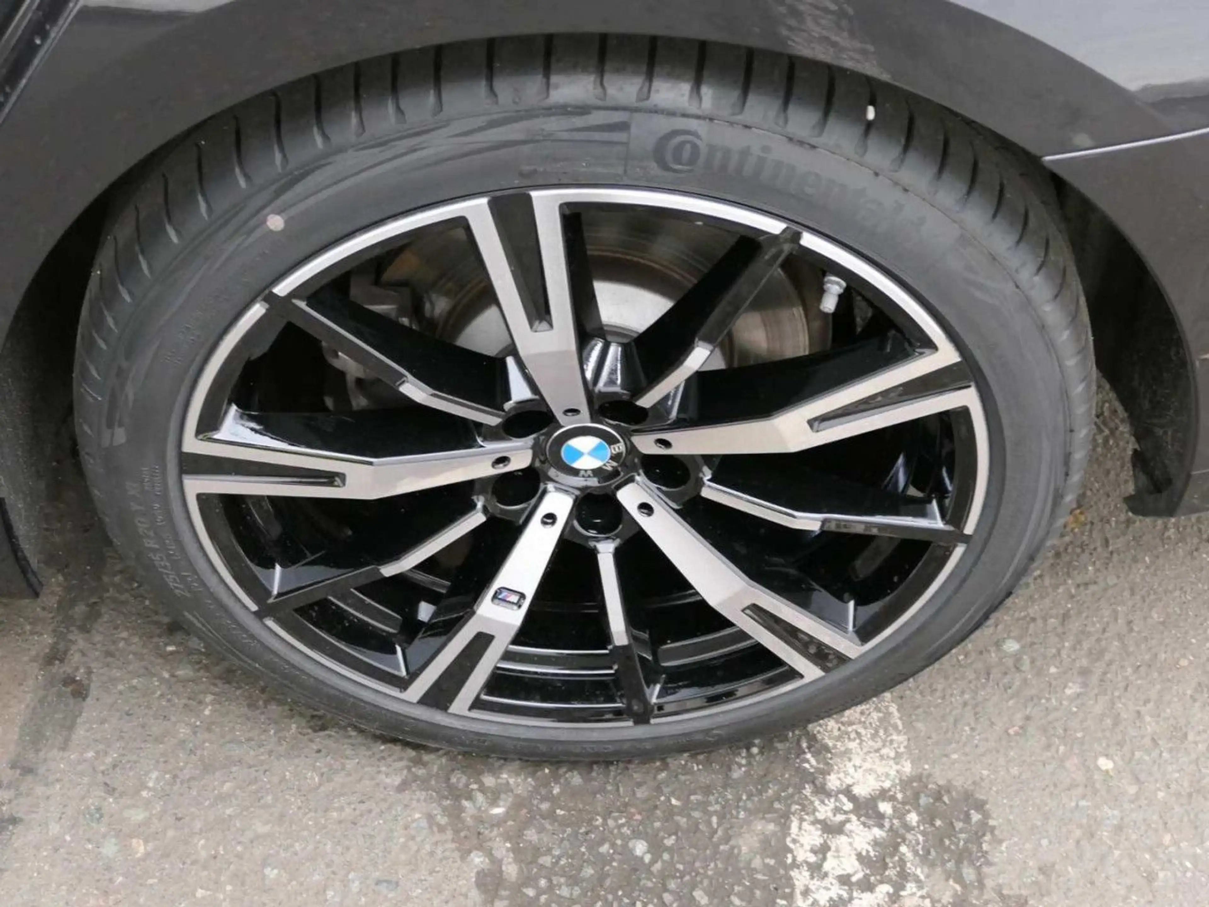BMW 520 d xDr.T. M Sport Standh.PanoD.AHK Sitzbel.20" — photo 6