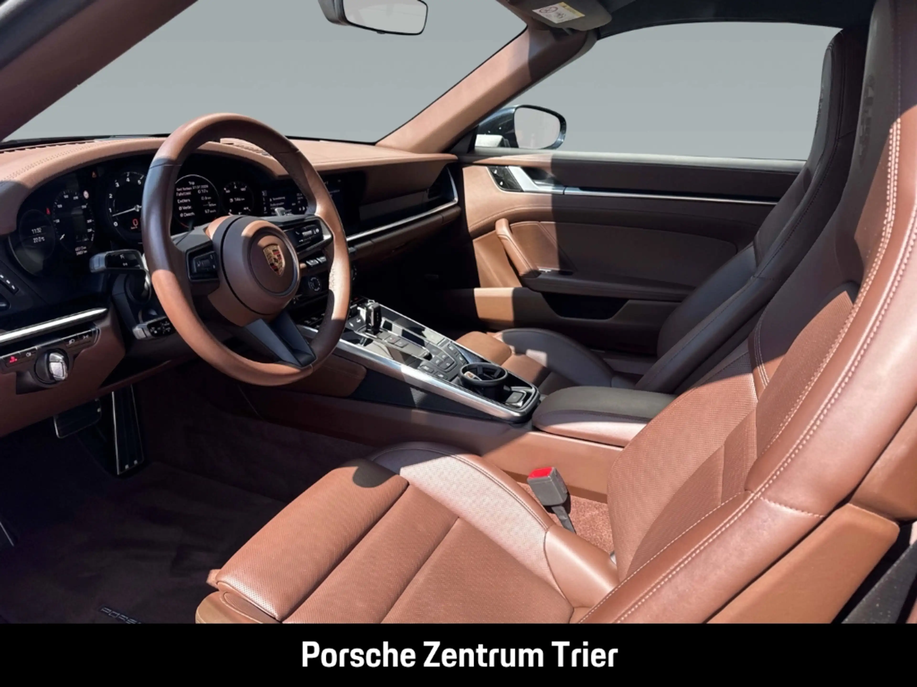 Porsche 992 (911) Carrera 4S Cabriolet — photo 4