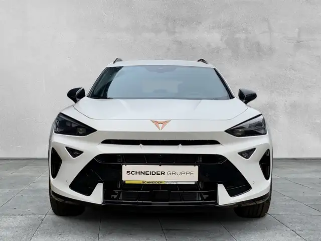 Cupra Formentor view 8