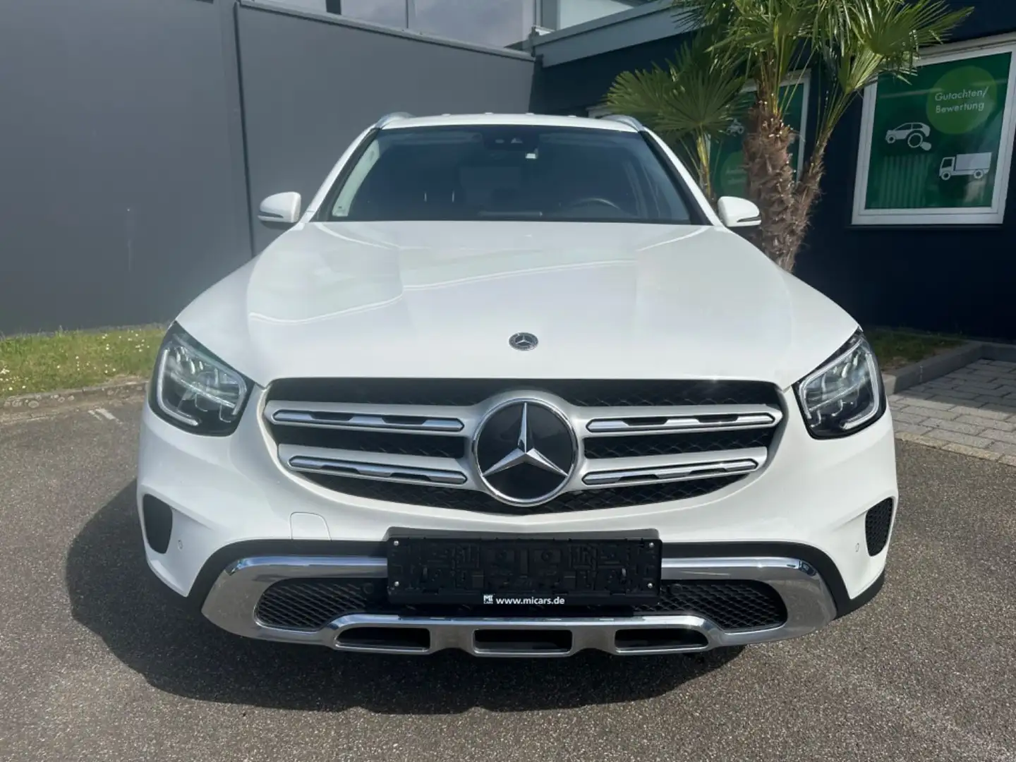 Mercedes-Benz GLC 200 d 4Matic SHZ AHK LED HP DISTRONIC CarPlay Wit - 2