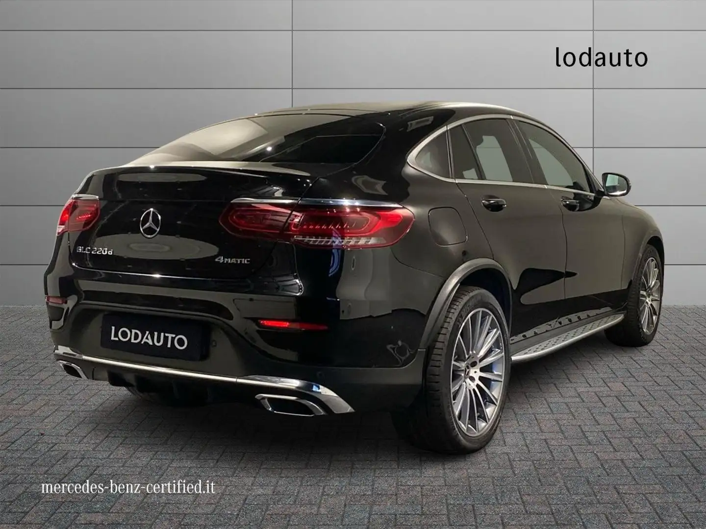 Mercedes-Benz GLC 220 GLC 220 d 4Matic Coupé Premium Plus Zwart - 2