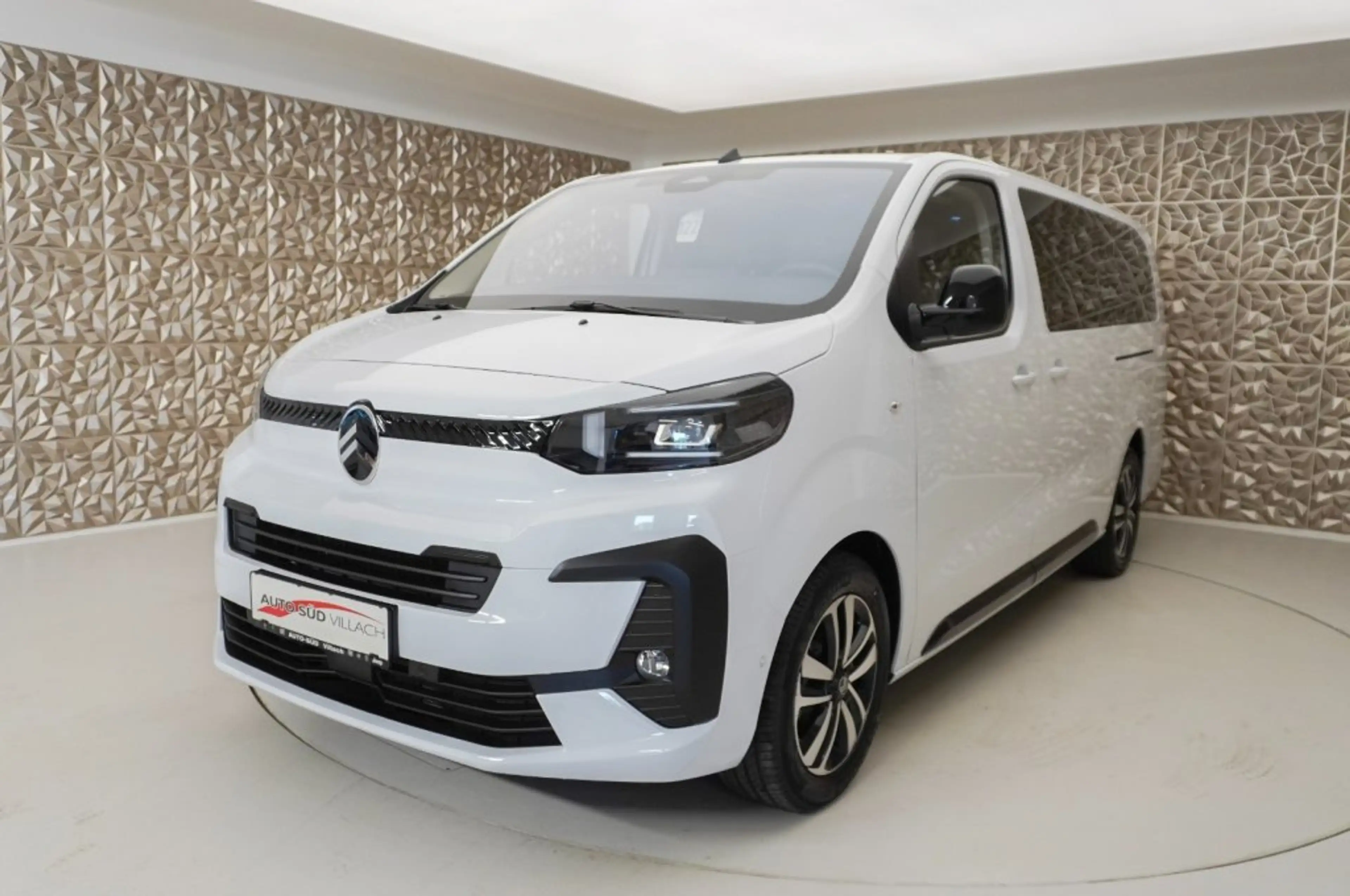 Citroen Spacetourer LÄNGE XL BlueHDi 180 S&S EAT8 Business Lounge — photo 2