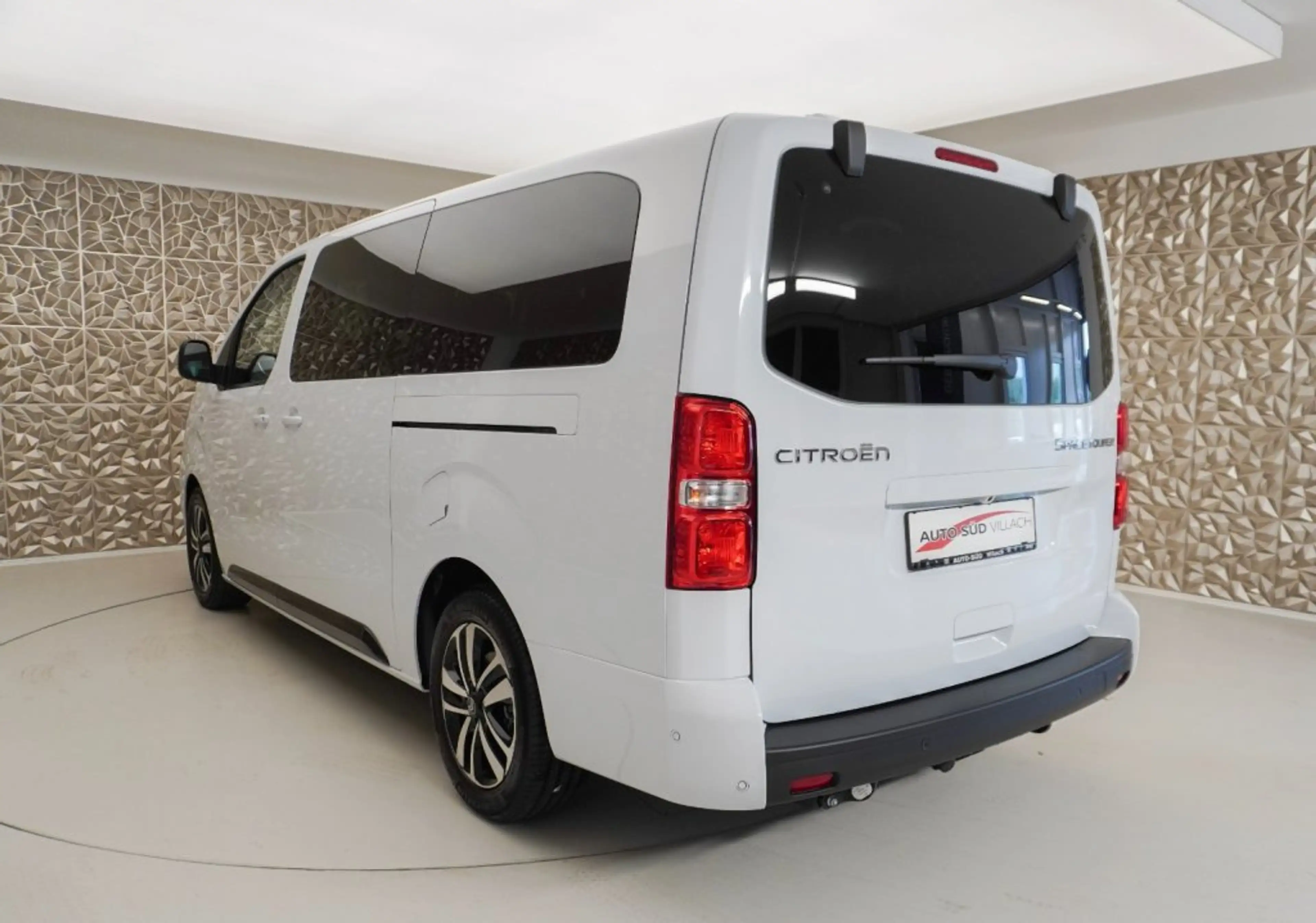 Citroen Spacetourer LÄNGE XL BlueHDi 180 S&S EAT8 Business Lounge — photo 6