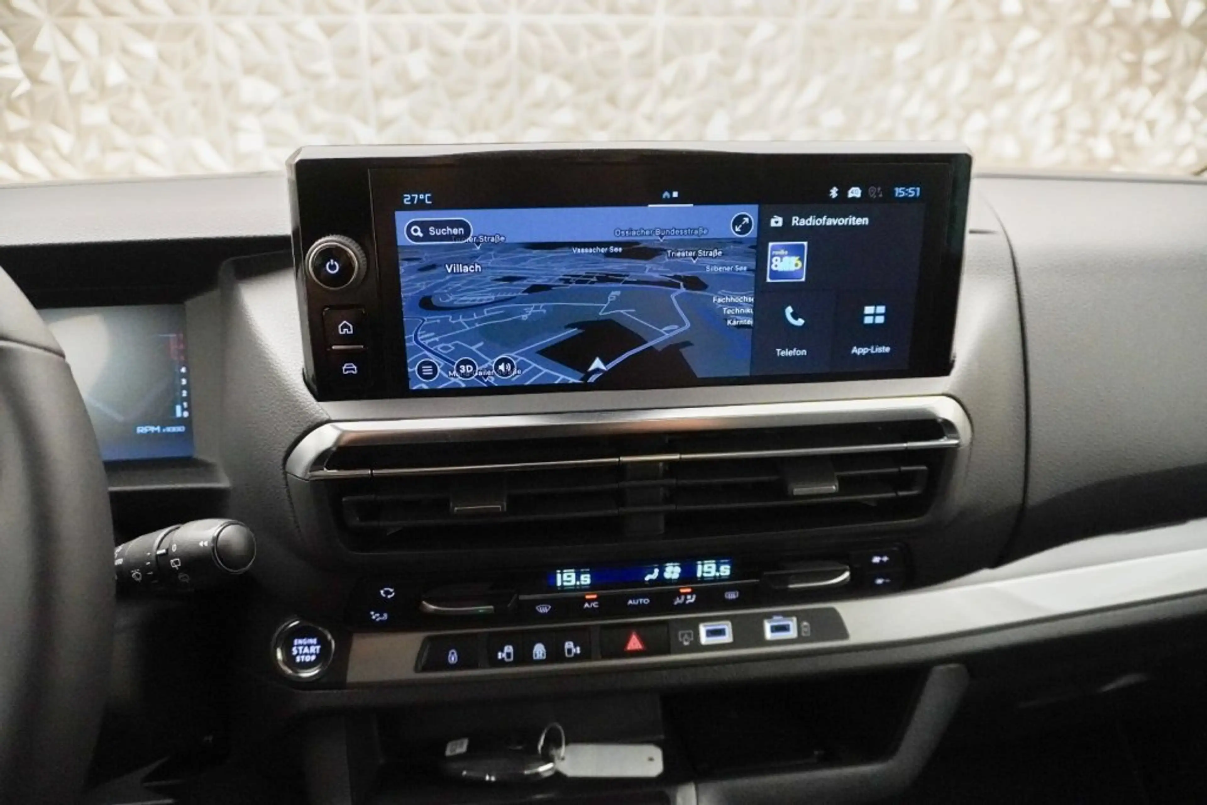Citroen Spacetourer LÄNGE XL BlueHDi 180 S&S EAT8 Business Lounge — photo 9
