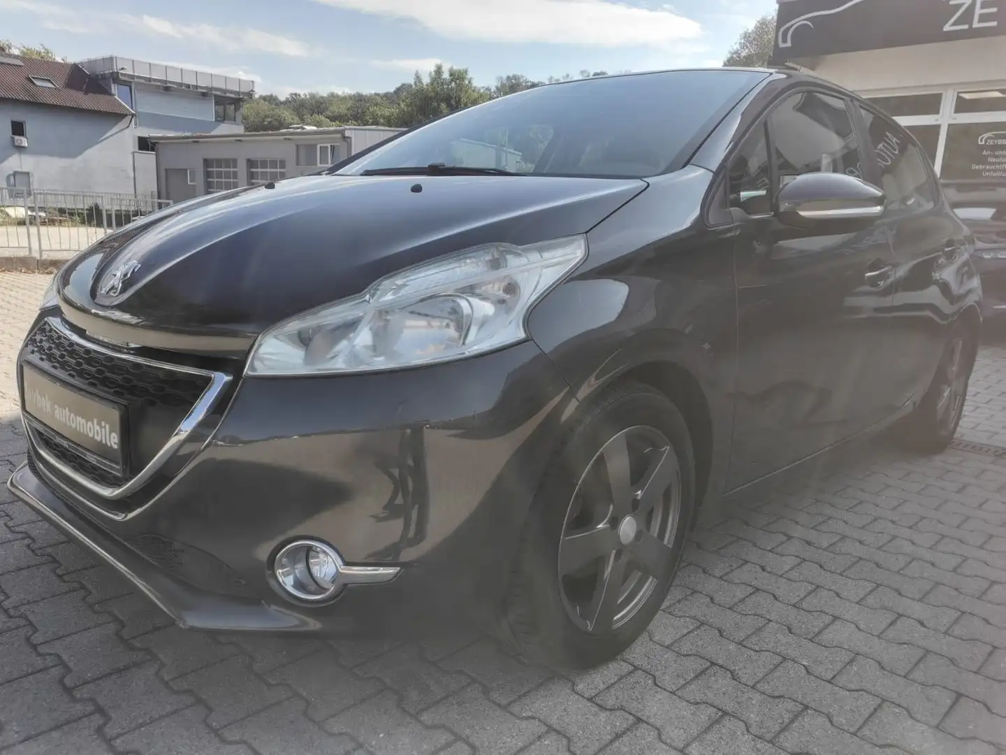 Peugeot 208 Active Gris - 1