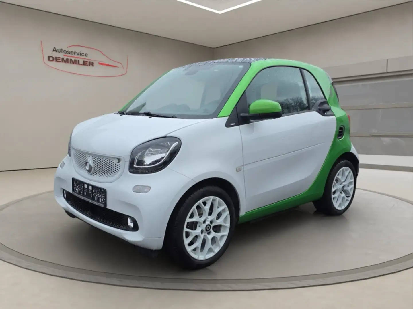 smart forTwo electric drive EQ,P.Dach,Navi,Sitzheizung,Climatro Bianco - 1