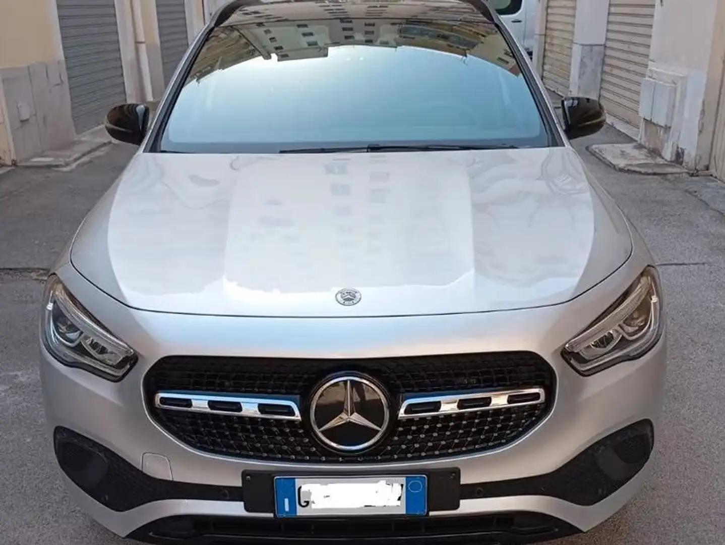 Mercedes-Benz GLA 200 GLA 200 d Executive auto Argento - 1