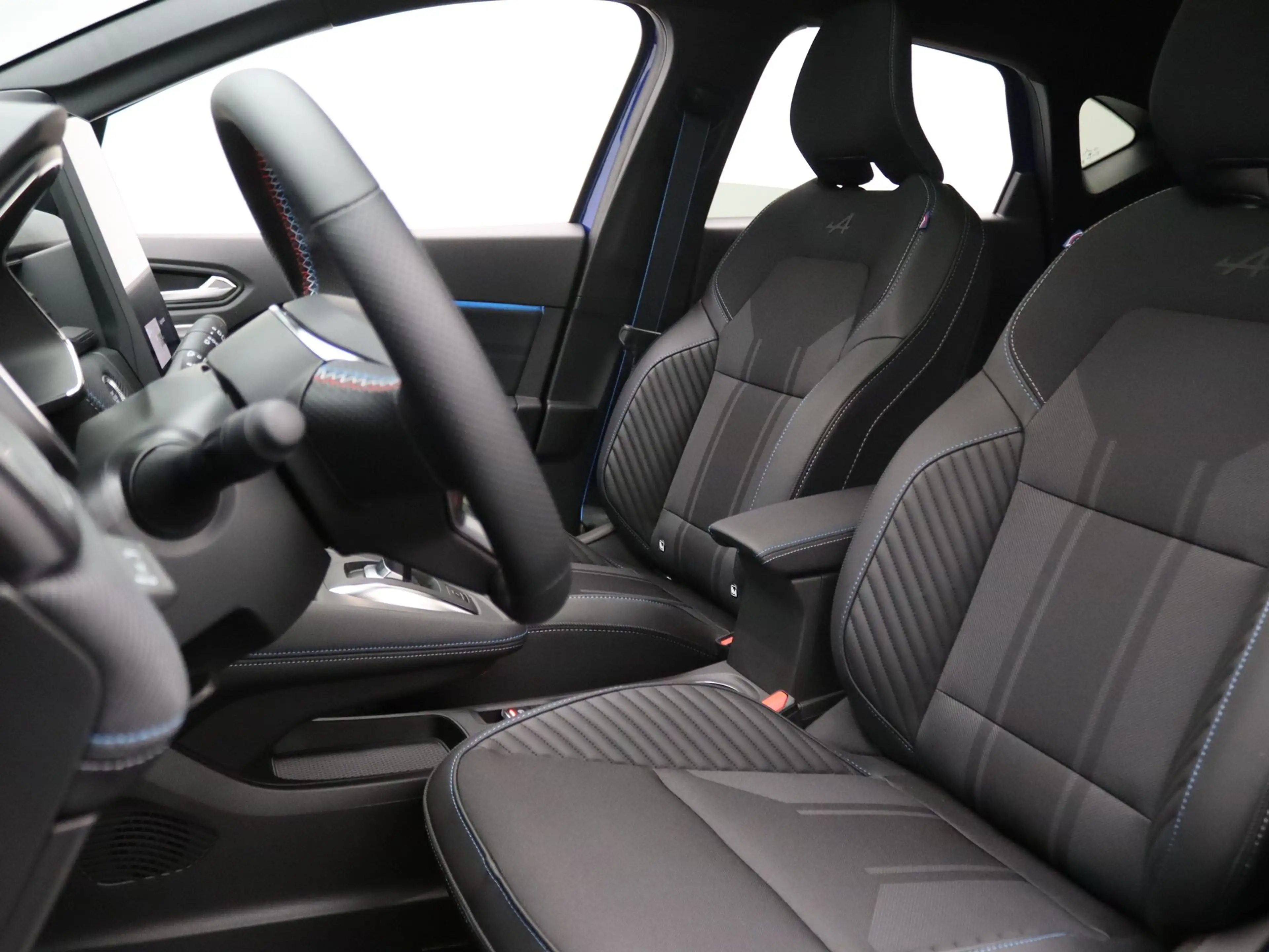 Renault Captur 160pk E-Tech full hybrid esprit Alpine Apple Carpl — photo 4
