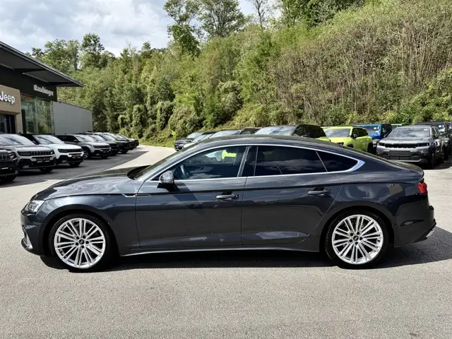 Audi A5 view 5