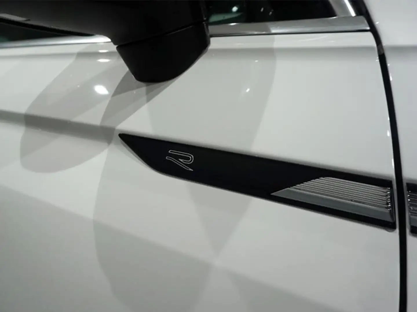 Volkswagen Tiguan 2.0TDI R-Line 4Motion DSG 110kW Blanco - 2