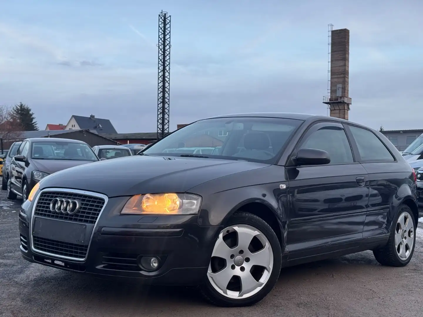 Audi A3 2.0 FSI Ambition/SHZ/EURO 4 Grau - 1