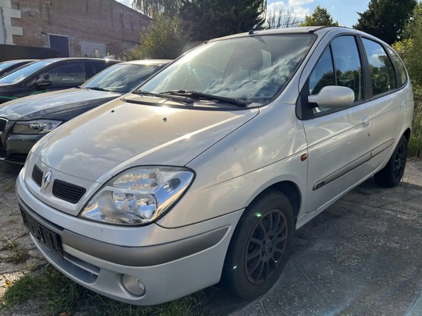 Renault Scenic 1.6 16V Expression Gris - 1