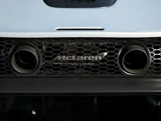 Mclaren Artura view 11