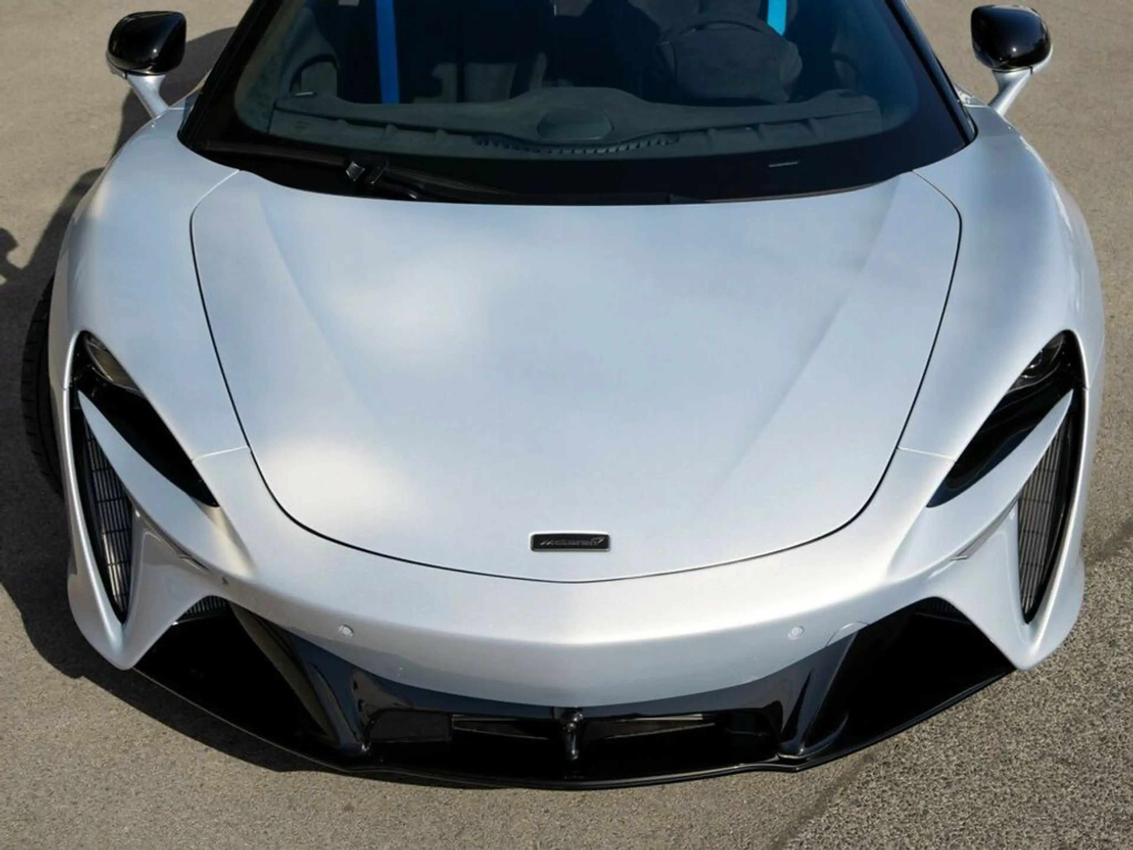 McLaren Artura Artura Spider / Ice Silver / B&W / Alcantara Int. — photo 7