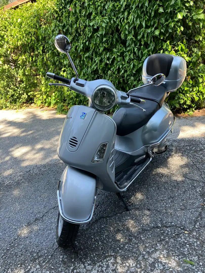 Piaggio GTS 125 Vespa Granturismo 125L Zilver - 2